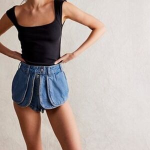 FREE PEOPLE WE THE FREE PRINCE STREET DENIM SHORTS SIZE 26 NWT